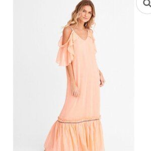 In excellent pre-owned condition Pitusa maxi dress. Tagged size petite and can f